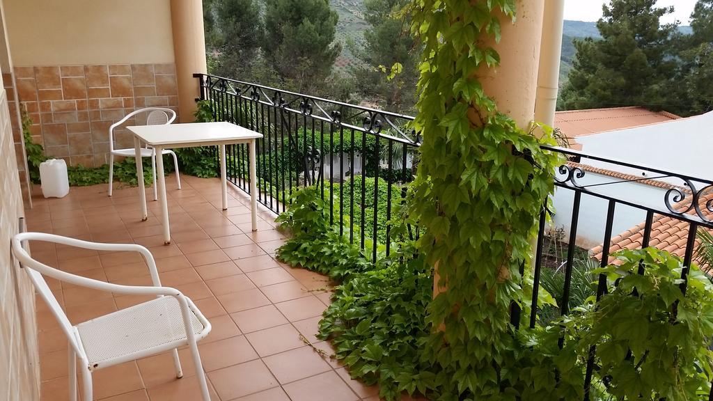 Hostal Los Rosales Alcaraz Room photo