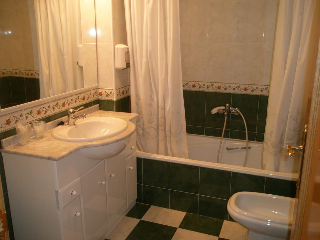 Hostal Los Rosales Alcaraz Room photo